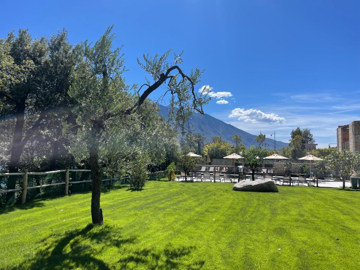 Sibenbras Natural Aparthotel Limone sul Garda Exteriér fotografie